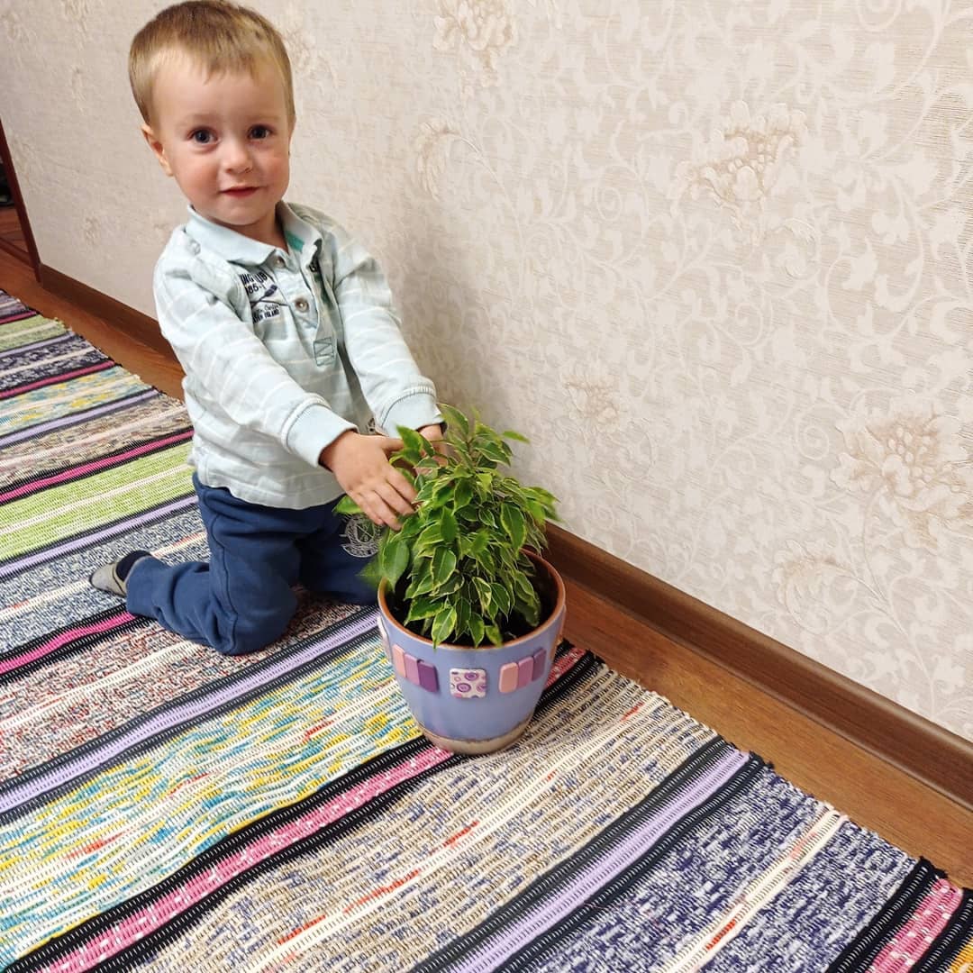 weaving rug