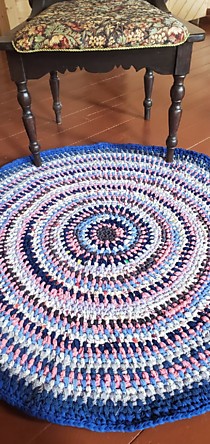 Вязаный коврик