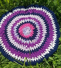 Вязанный коврик